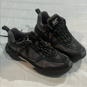 Black and Grey UK Gear Men's Athletic Shoes